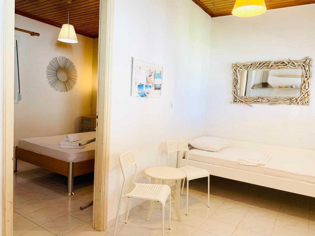 Seaside Bungalows Petalidi Bagian luar foto