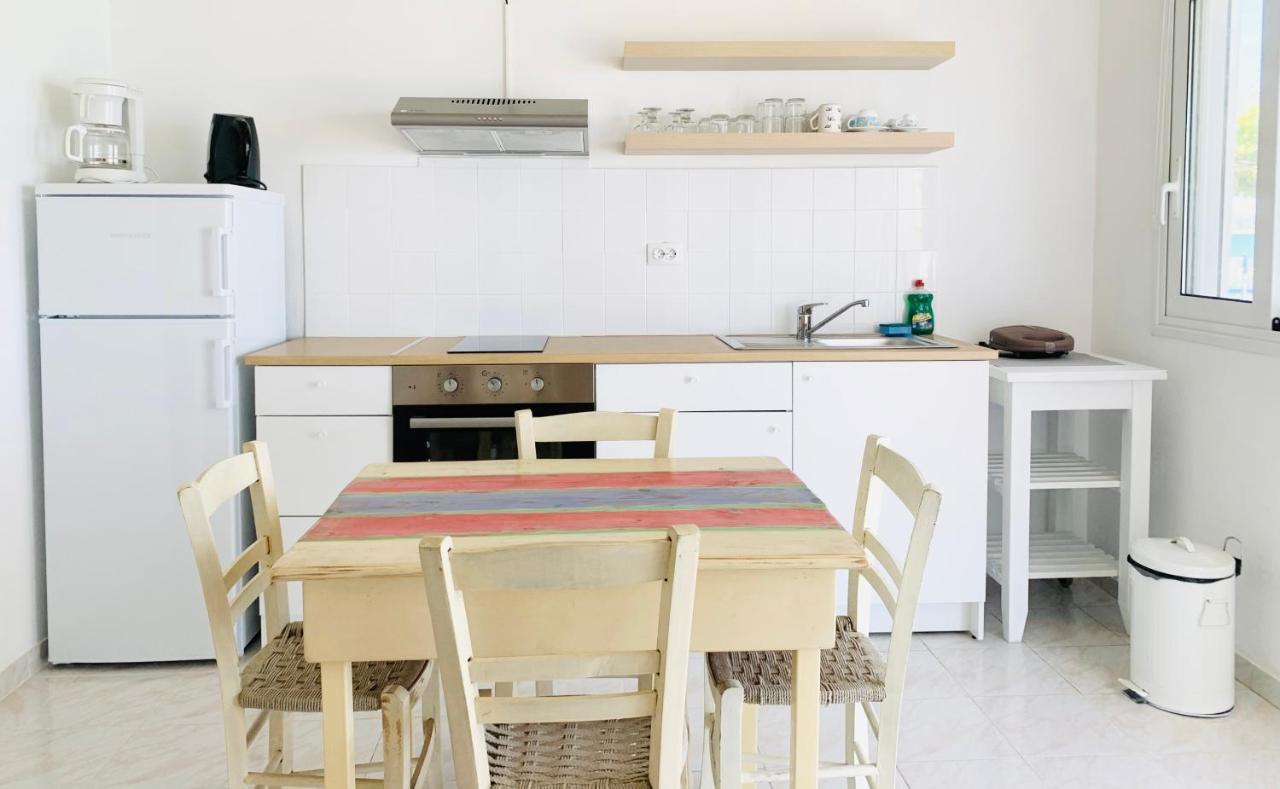 Seaside Bungalows Petalidi Bagian luar foto