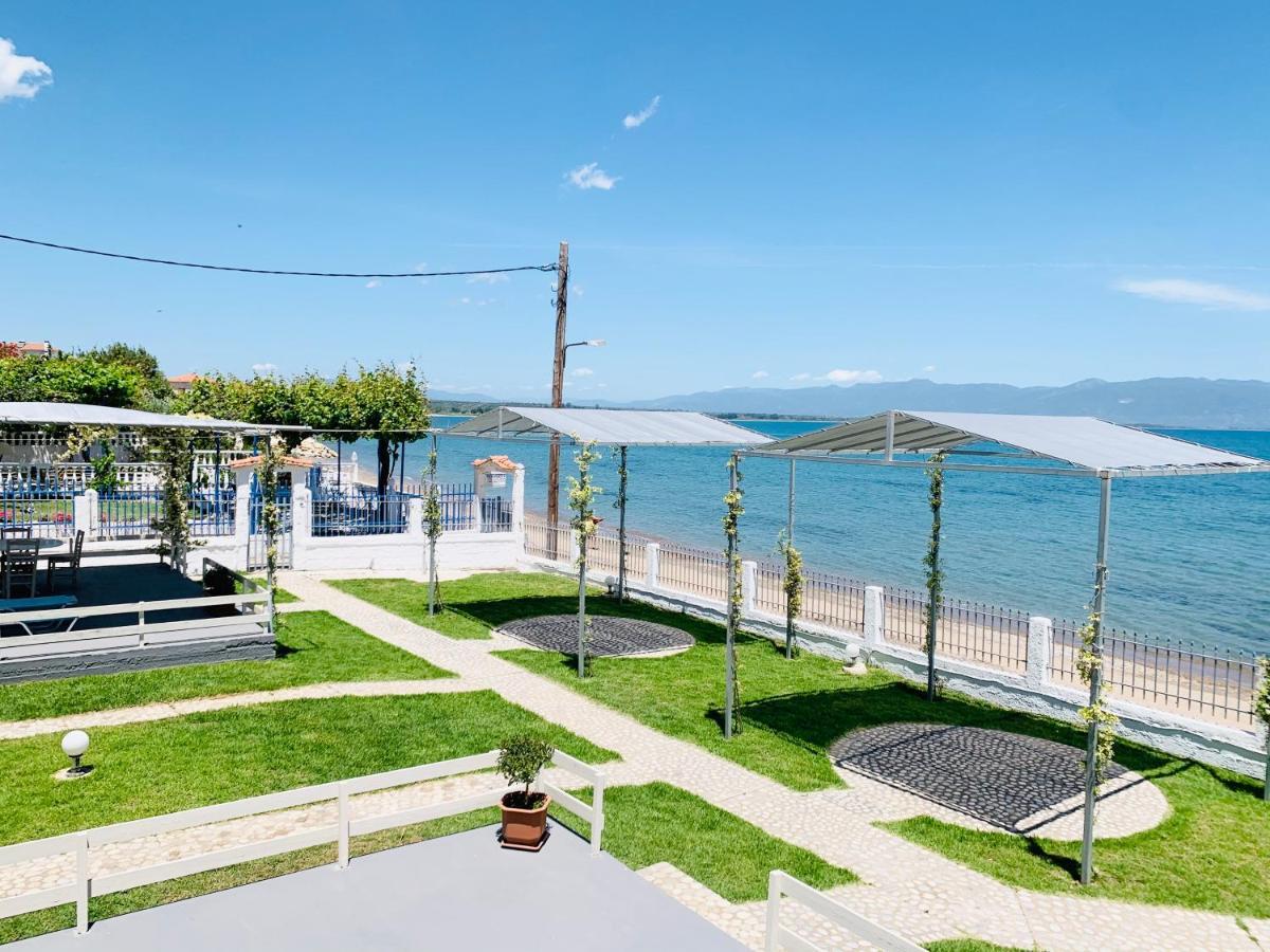 Seaside Bungalows Petalidi Bagian luar foto