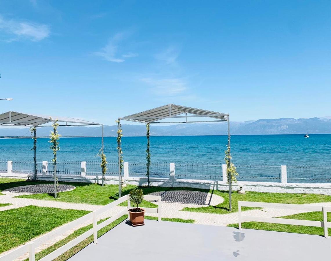 Seaside Bungalows Petalidi Bagian luar foto